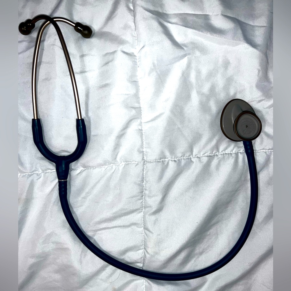 Littmann stethoscope
Brand new without box, only tried on once at home.